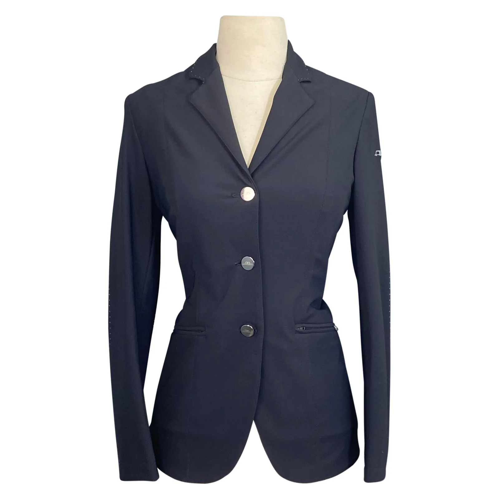AA Platinum Motion Flex Show Coat in Black - Women's XS
