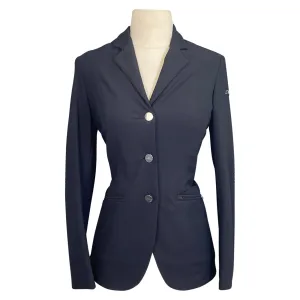 AA Platinum Motion Flex Show Coat in Black - Women's XS