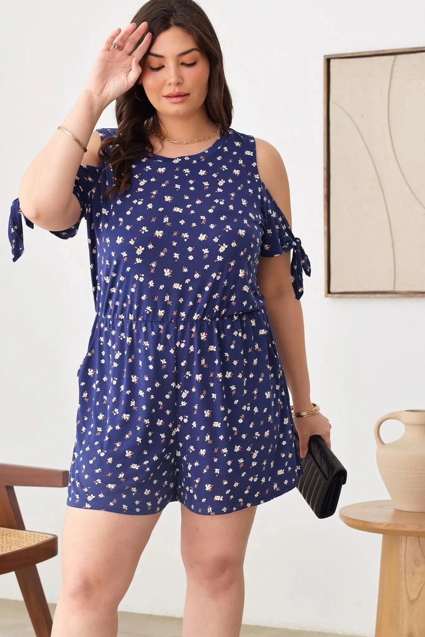 Plus Size Floral Print Shoulder Knot Tie Sleeve Romper